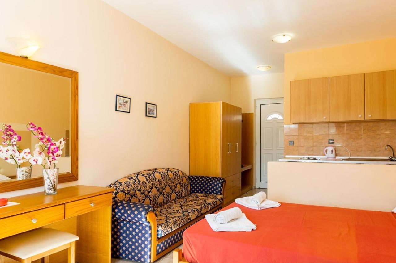 Summer Memories Aparthotel Pefki Екстериор снимка
