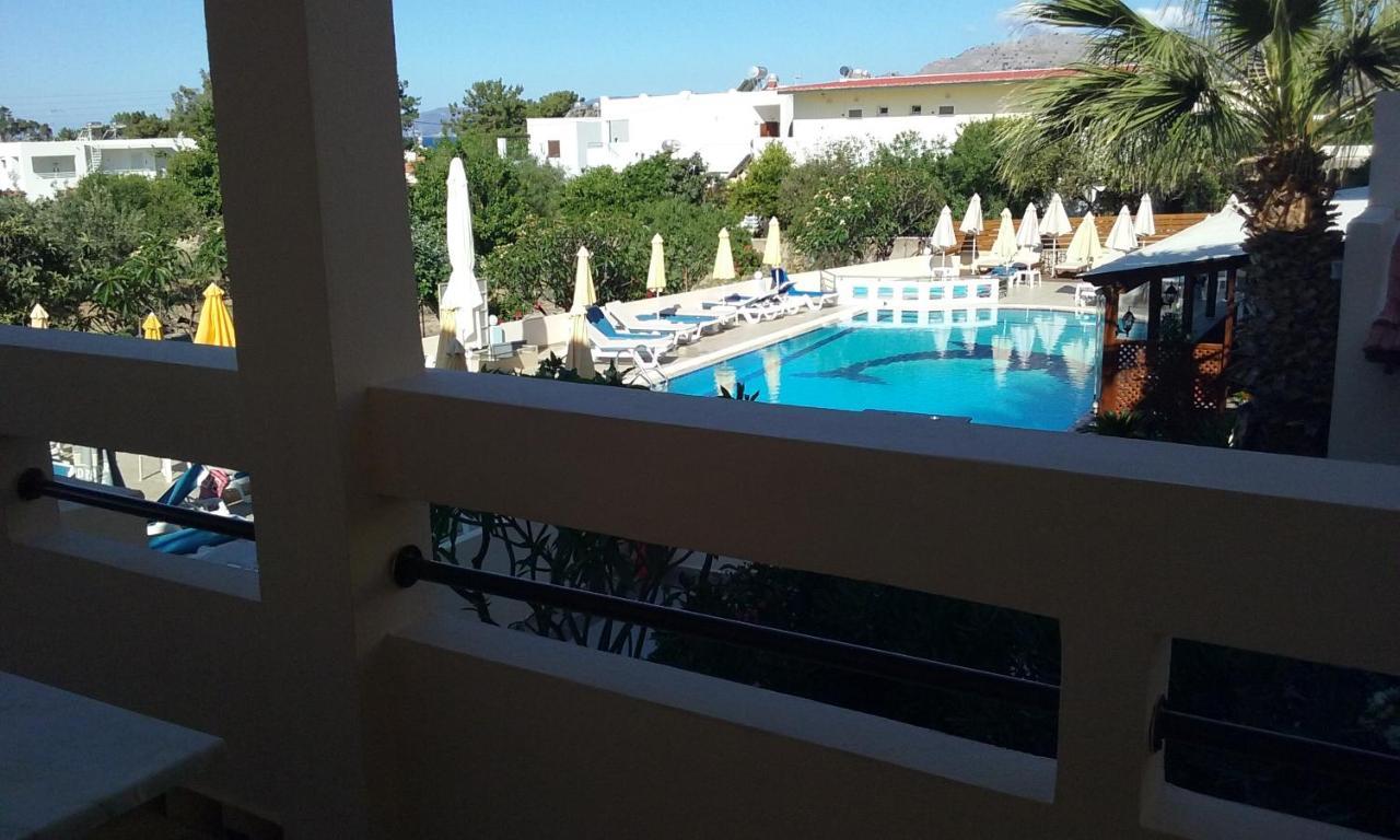 Summer Memories Aparthotel Pefki Екстериор снимка